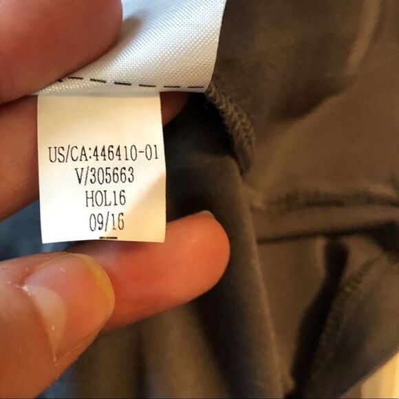 3 for $30! Banana republic grey embellished tank - Picture 5 of 7